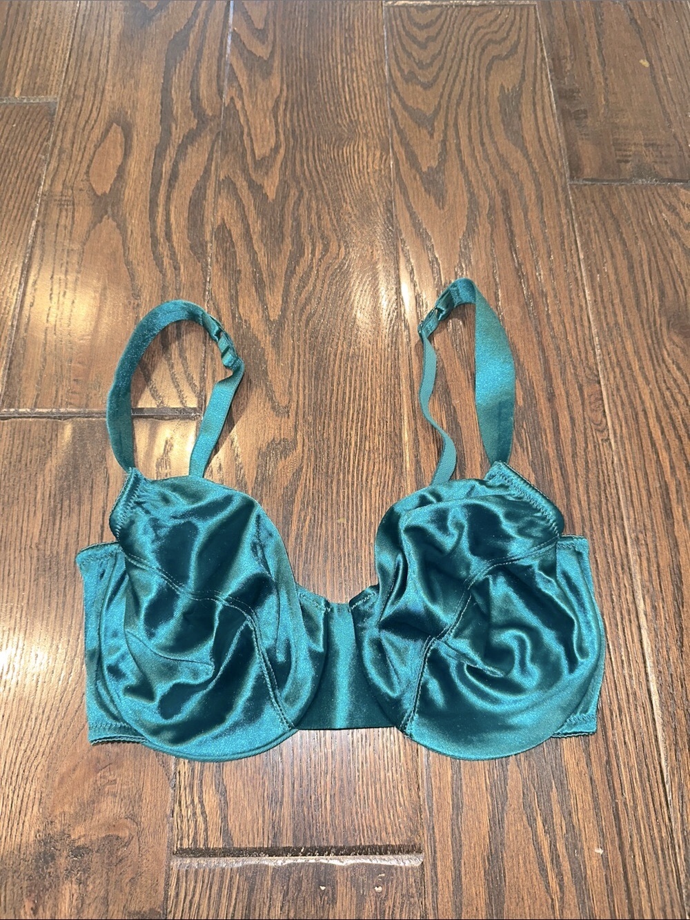 Victoria’s Secret turquoise bra size 34D